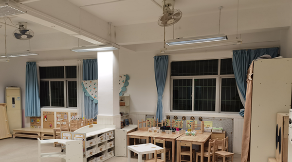 中小學(xué)校實(shí)施教室光環(huán)境提升改造，讓教室每一個(gè)角落都護(hù)眼
