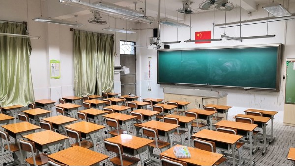教室照明為什么要使用LED護(hù)眼教室燈具？華輝教育照明來揭曉